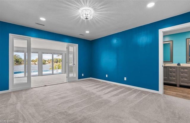 733 Woodstock RD, Virginia Beach, VA 23464