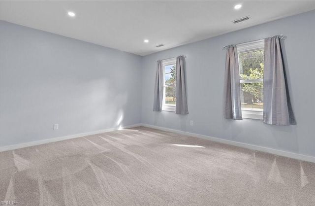 733 Woodstock RD, Virginia Beach, VA 23464