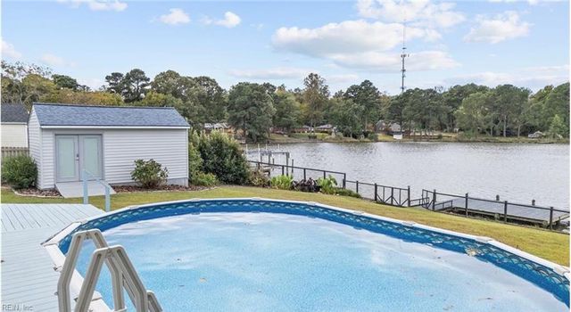 733 Woodstock RD, Virginia Beach, VA 23464