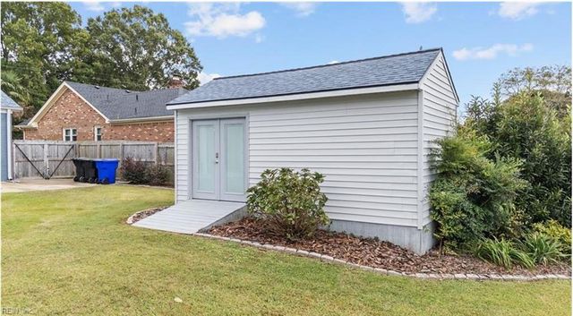 733 Woodstock RD, Virginia Beach, VA 23464