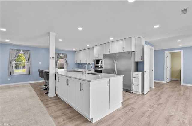 733 Woodstock RD, Virginia Beach, VA 23464