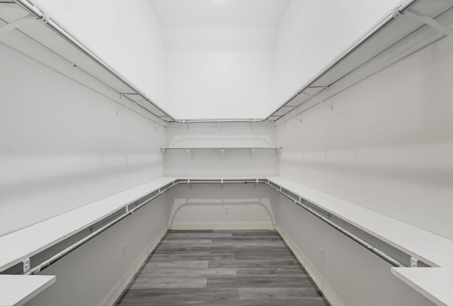 2184 Bear Bottom Drive, Wharton, TX 77488