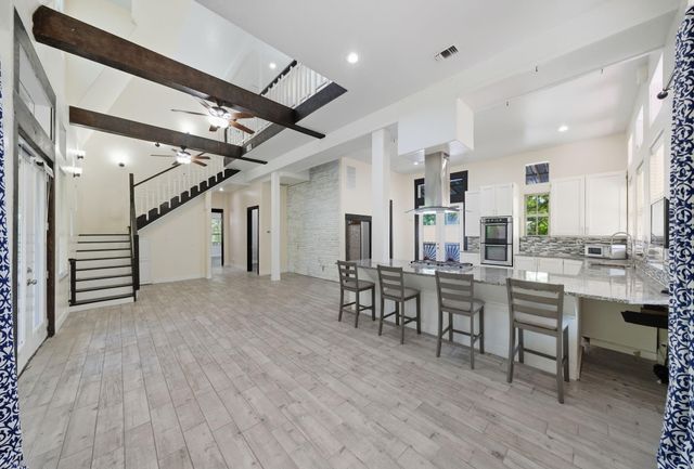 2184 Bear Bottom Drive, Wharton, TX 77488