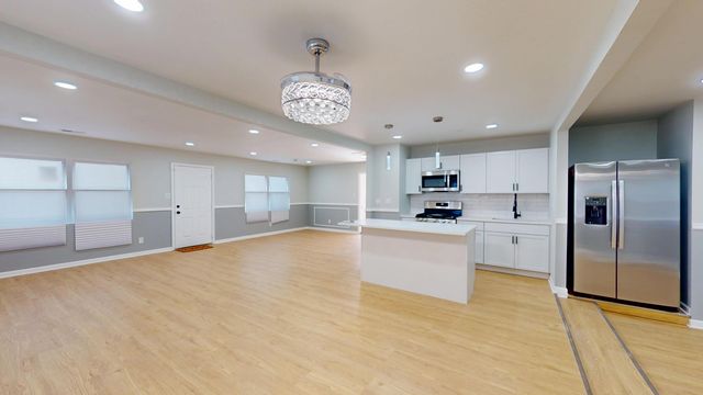 4252 W 21st Avenue, Gary, IN 46404