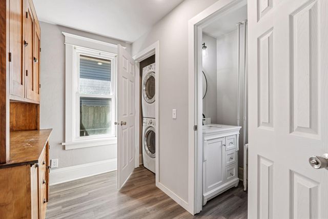 1529 Dale Street N, Saint Paul, MN 55117