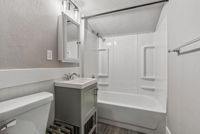 1529 Dale Street N, Saint Paul, MN 55117