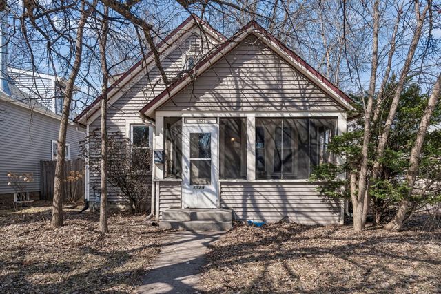 1529 Dale Street N, Saint Paul, MN 55117