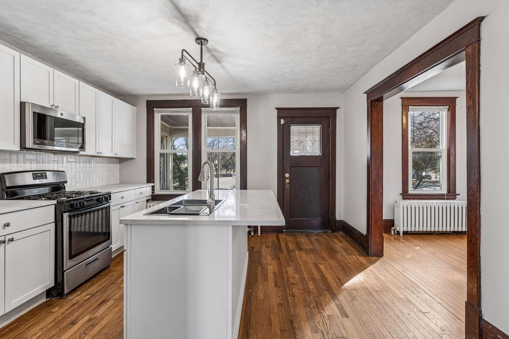 1529 Dale Street N, Saint Paul, MN 55117