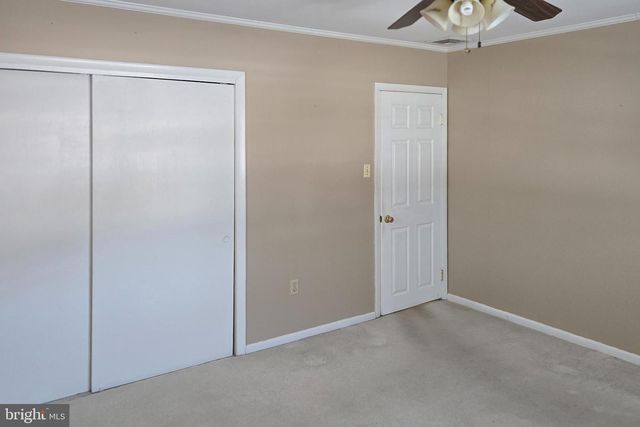 1980 LARCH AVE, East Petersburg, PA 17520