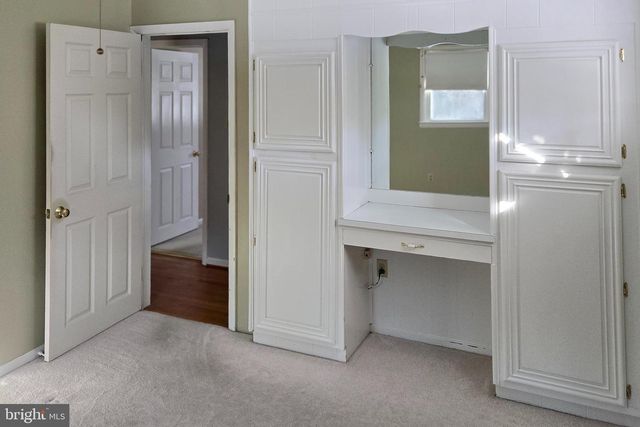 1980 LARCH AVE, East Petersburg, PA 17520