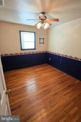 1980 LARCH AVE, East Petersburg, PA 17520