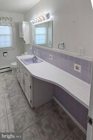 1980 LARCH AVE, East Petersburg, PA 17520