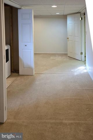 1980 LARCH AVE, East Petersburg, PA 17520