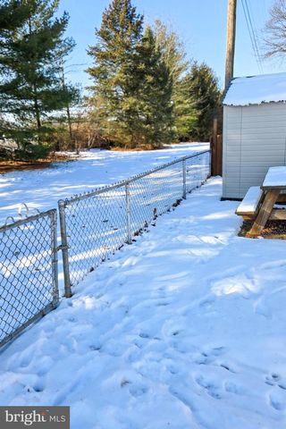 1980 LARCH AVE, East Petersburg, PA 17520