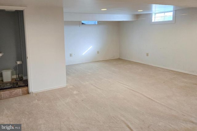 1980 LARCH AVE, East Petersburg, PA 17520