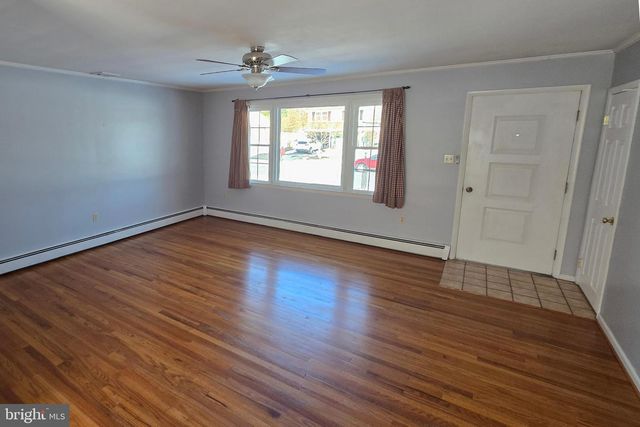 1980 LARCH AVE, East Petersburg, PA 17520