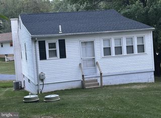 536 LEWISBERRY RD, New Cumberland, PA 17070