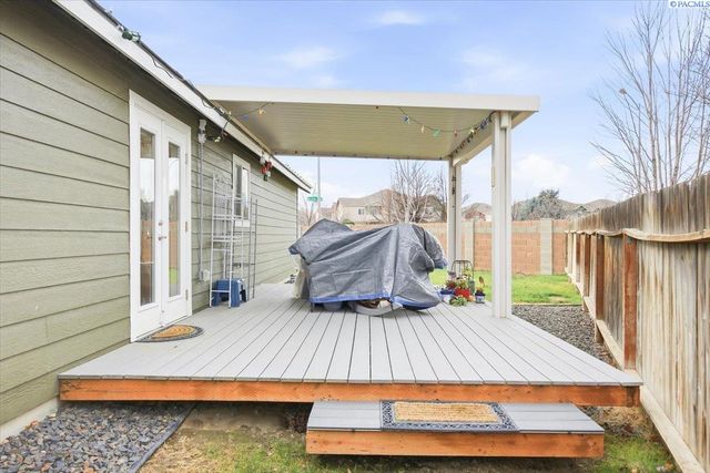 8011 W 5th Ave, Kennewick, WA 99336