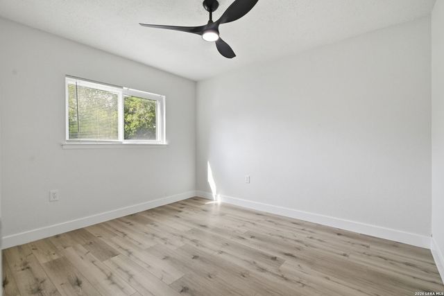 12819 Tarrytown St, San Antonio, TX 78233