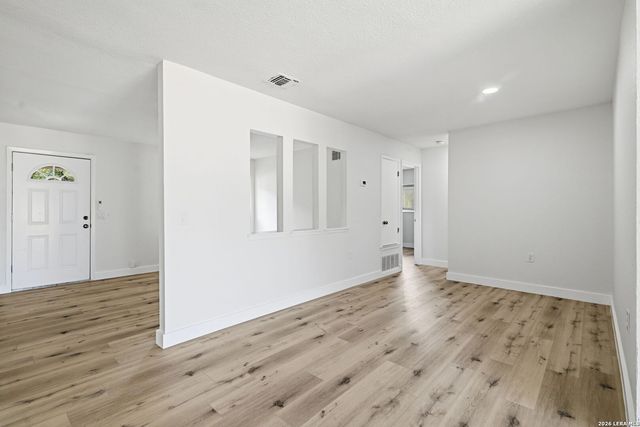 12819 Tarrytown St, San Antonio, TX 78233