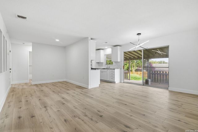 12819 Tarrytown St, San Antonio, TX 78233