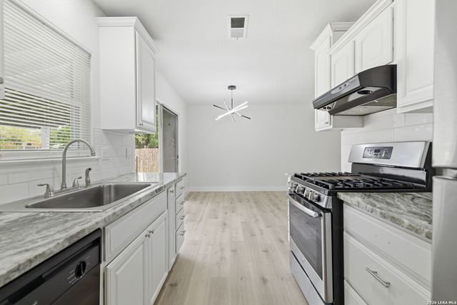12819 Tarrytown St, San Antonio, TX 78233