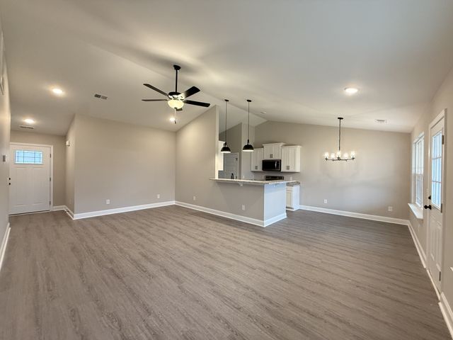 1143 Javier Dr, Springfield, TN 37172