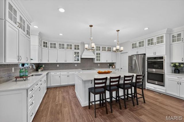 823 Silver Buck Lane, Chesterfield, MO 63005