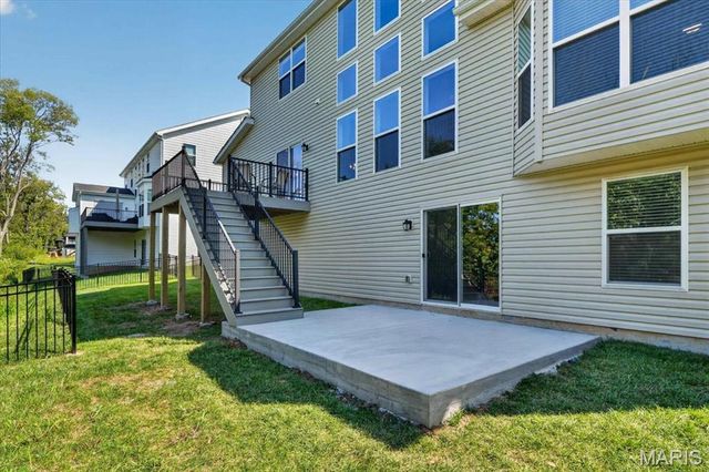 823 Silver Buck Lane, Chesterfield, MO 63005