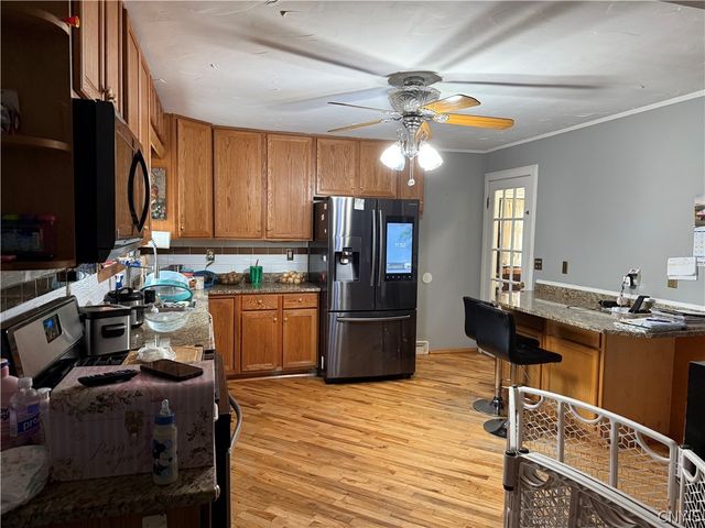 609 Demong Drive, Syracuse, NY 13214