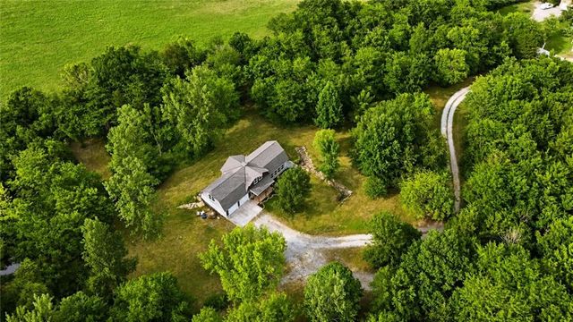 12632 Elkhorn Road, Rayville, MO 64084