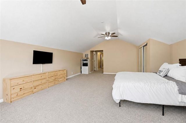 12632 Elkhorn Road, Rayville, MO 64084