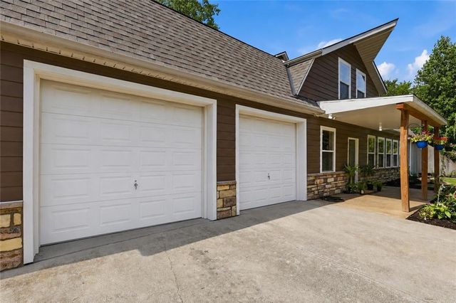 12632 Elkhorn Road, Rayville, MO 64084