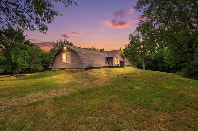 12632 Elkhorn Road, Rayville, MO 64084
