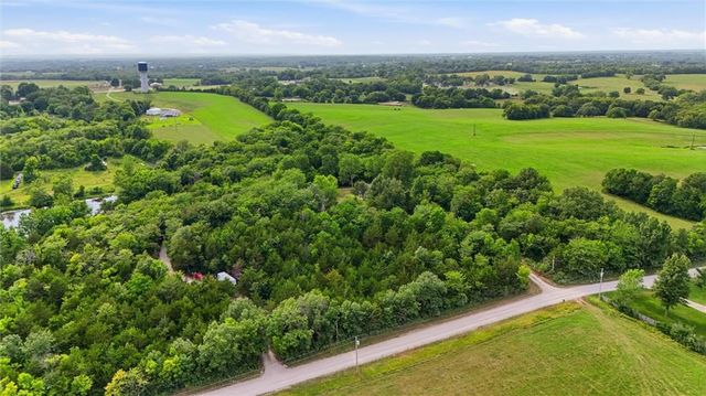 12632 Elkhorn Road, Rayville, MO 64084