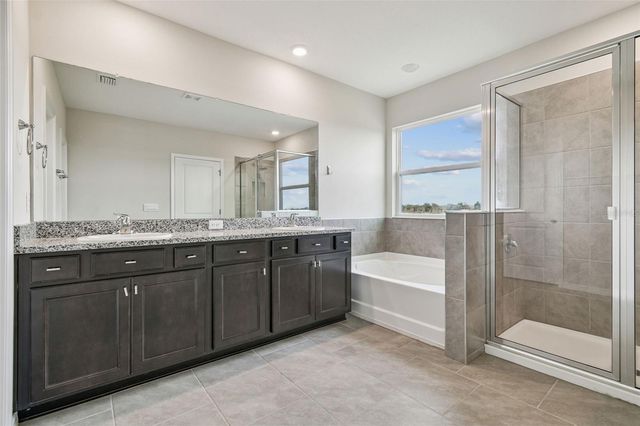 3827 SUNNY SPRING STREET, Plant City, FL 33565