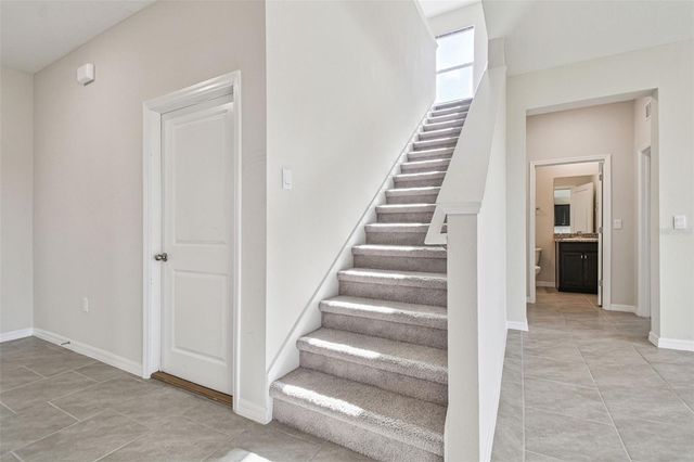 3827 SUNNY SPRING STREET, Plant City, FL 33565