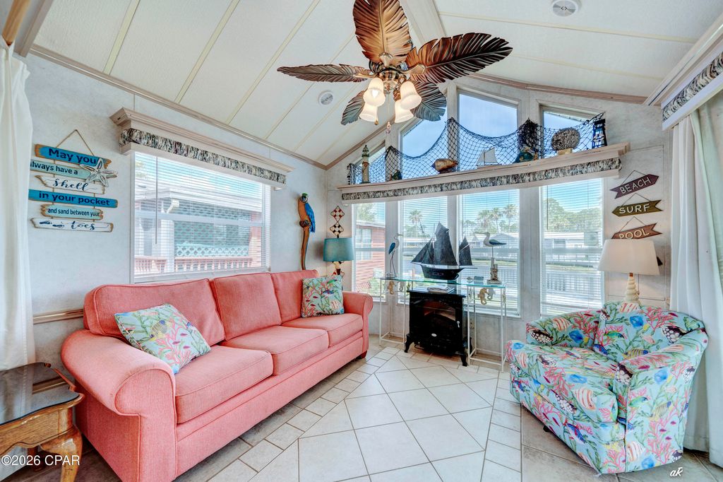 Image 10 of property listing at 1219 Thomas Drive 73, Panama City Beach, FL 32408