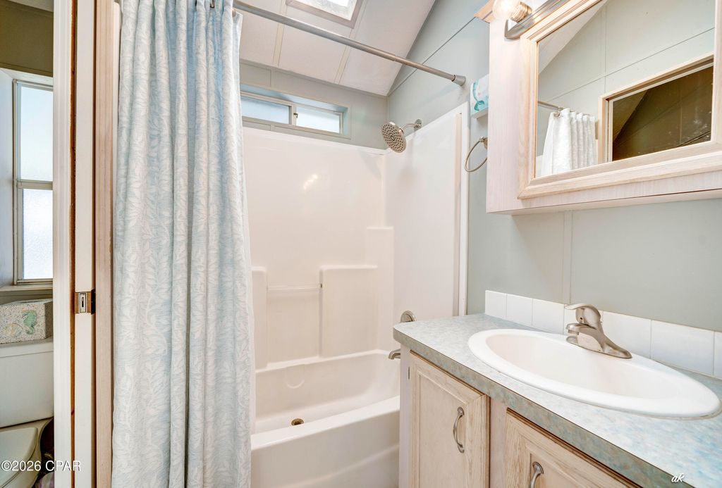 Image 20 of property listing at 1219 Thomas Drive 73, Panama City Beach, FL 32408