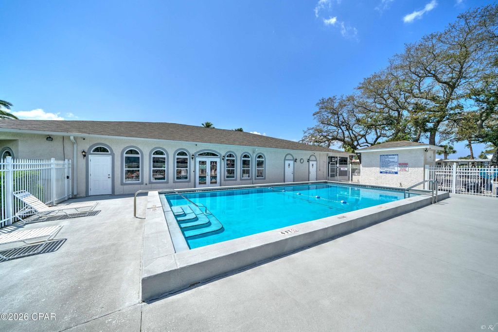 Image 32 of property listing at 1219 Thomas Drive 73, Panama City Beach, FL 32408
