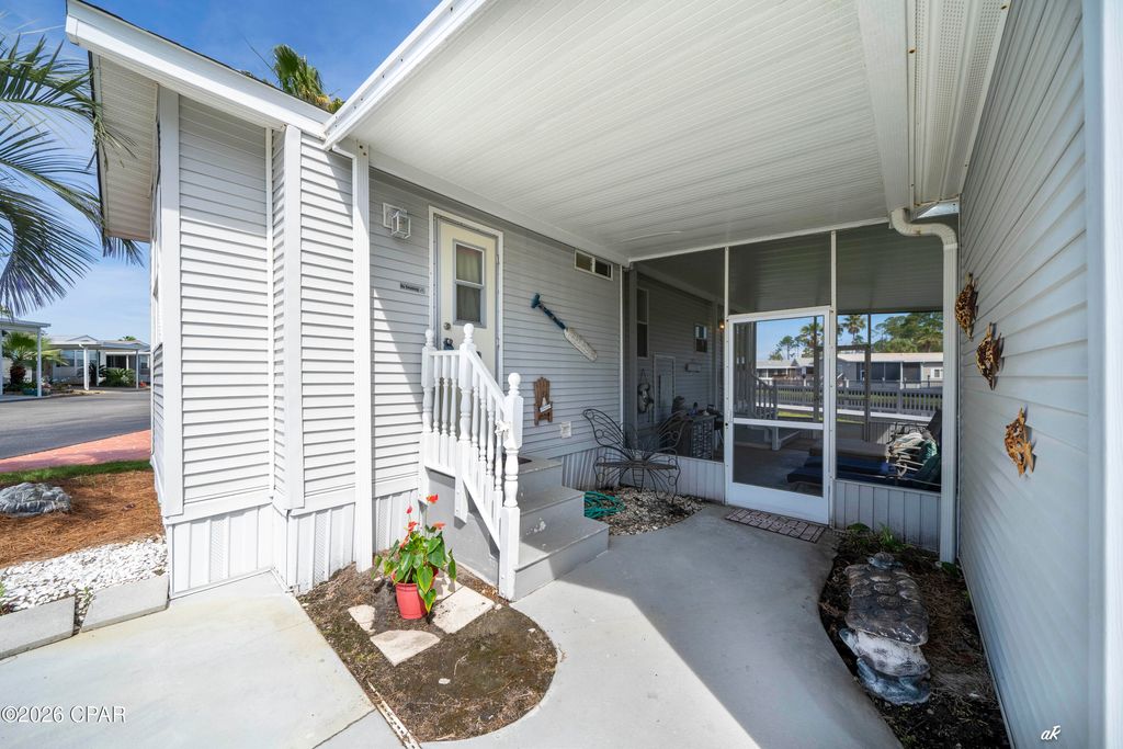Image 4 of property listing at 1219 Thomas Drive 73, Panama City Beach, FL 32408