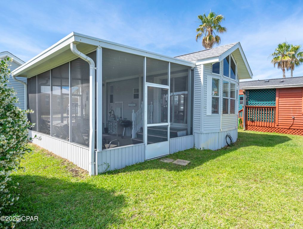 Image 7 of property listing at 1219 Thomas Drive 73, Panama City Beach, FL 32408