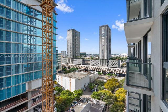 11 NE 6th St 2005, Miami, FL 33132