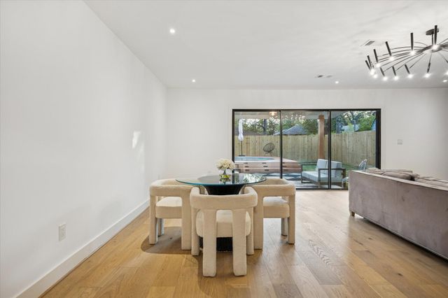 1611 Ridgehaven DR, Austin, TX 78723