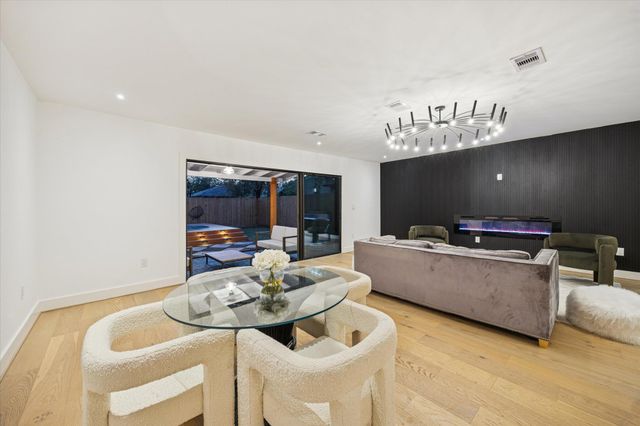 1611 Ridgehaven DR, Austin, TX 78723