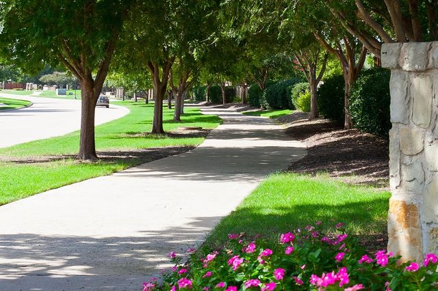 609 Mayberry Drive, Mckinney, TX 75071