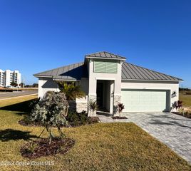 607 Clearwater Avenue, Satellite Beach, FL 32937
