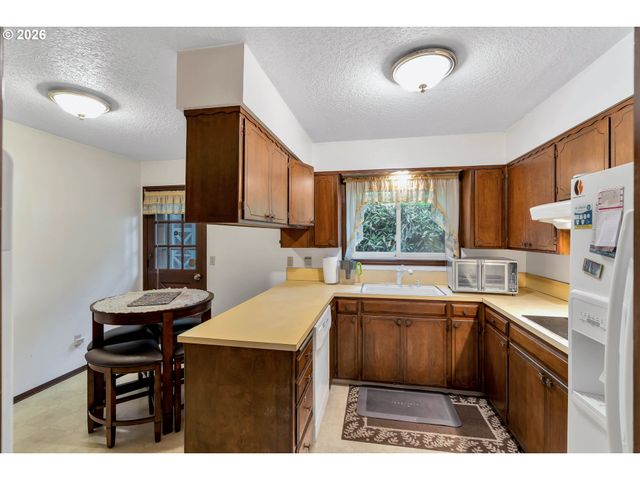 3909 Ne 135TH Ave, Portland, OR 97230