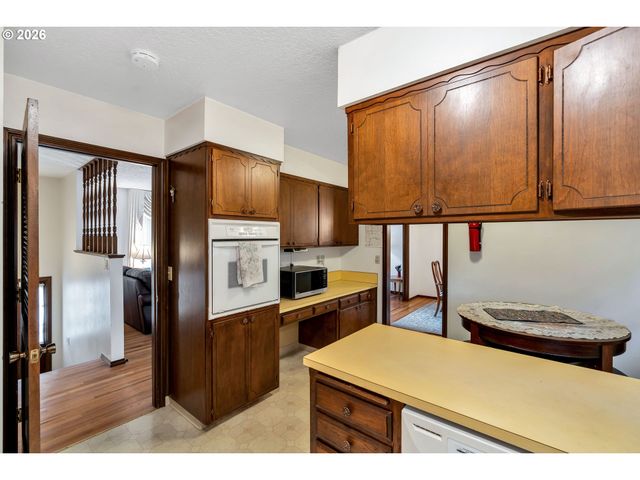 3909 Ne 135TH Ave, Portland, OR 97230