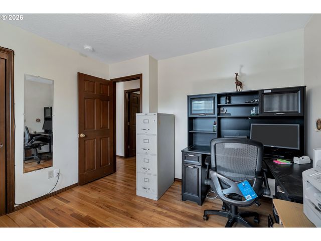 3909 Ne 135TH Ave, Portland, OR 97230